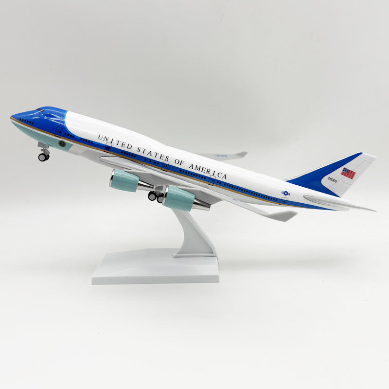 Boeing 747-200 Air Force One Airplane Model — 1:200 Scale | 30cm / 11.8"