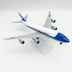 Boeing 747-200 Air Force One Airplane Model — 1:200 Scale | 30cm / 11.8"