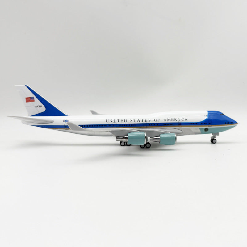 Boeing 747-200 Air Force One Airplane Model — 1:200 Scale | 30cm / 11.8"