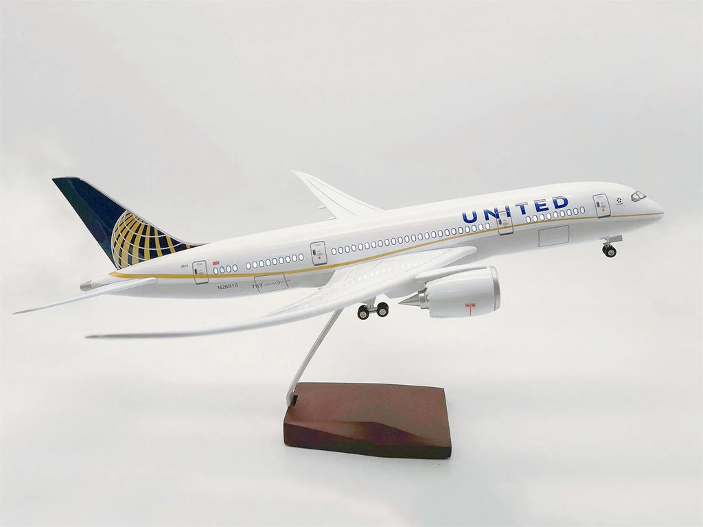 Boeing 787-9 de United Airlines – Escala 1:130 (43 cm / 16,9 pulgadas)