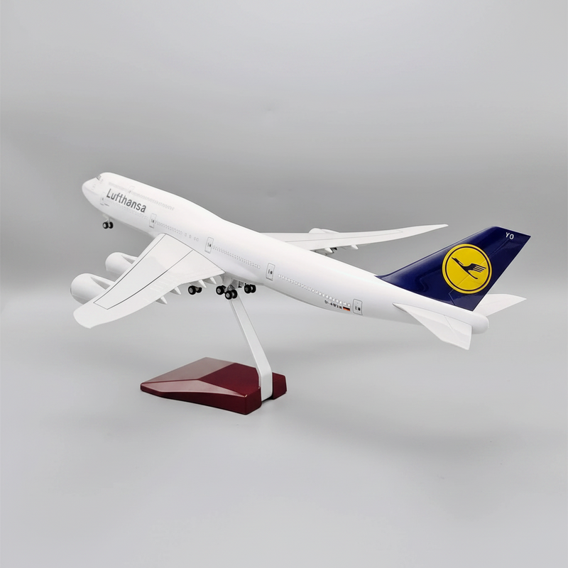 B747 Lufthansa- Scale 1/150 - 47cm - 18.5 in - Image 3