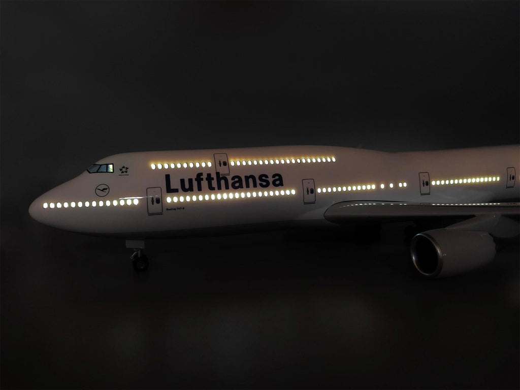 B747 Lufthansa - Escala 1/150 - 47 cm - 18,5 pulgadas 