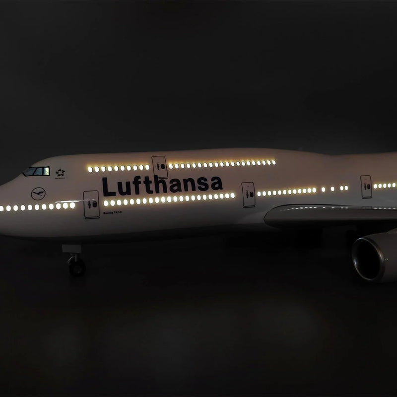B747 Lufthansa- Scale 1/150 - 47cm - 18.5 in - Image 5