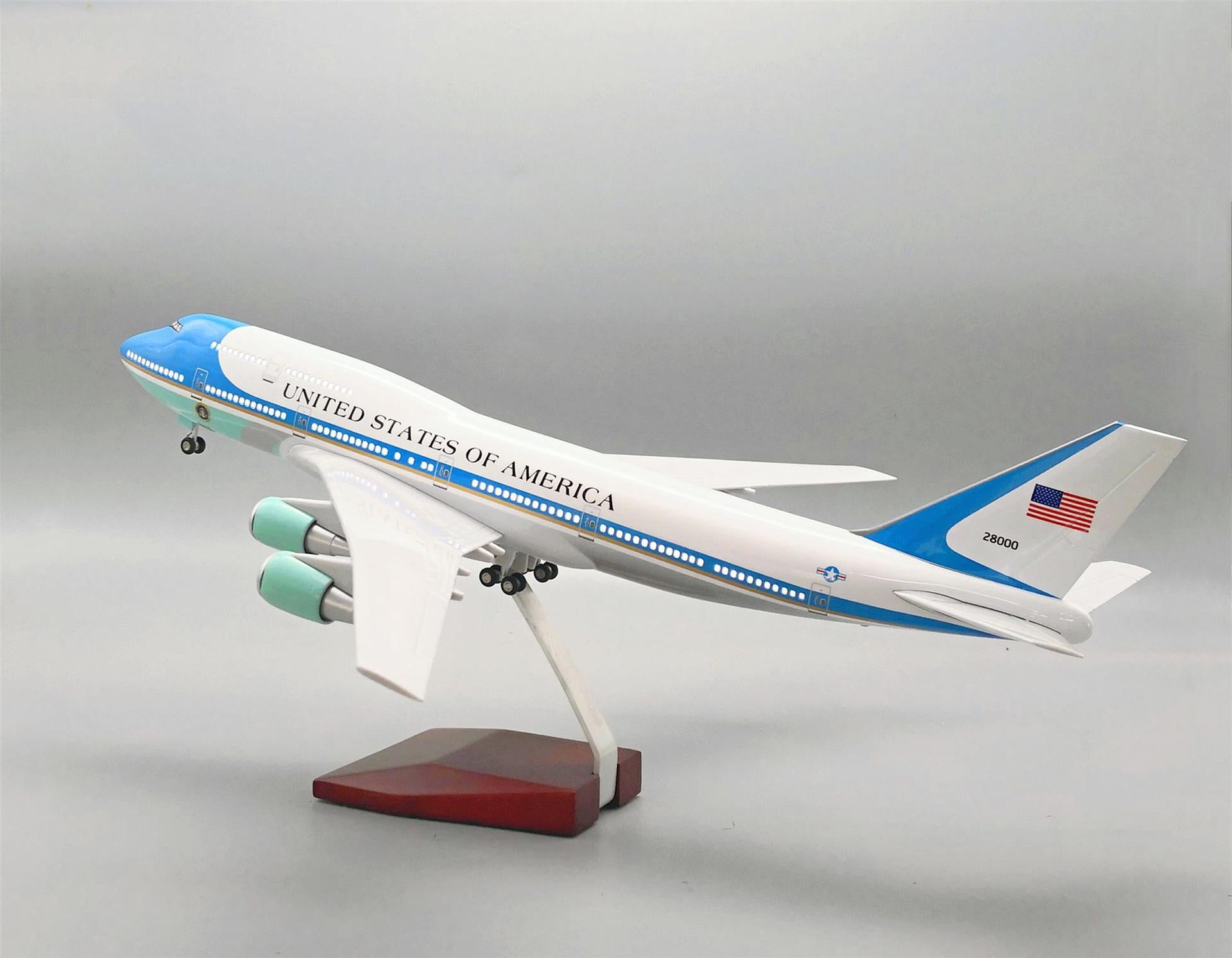 B747 Air Force One - AF1 - Scale 1/150 - 47cm - 18.5 in - Airplane Model