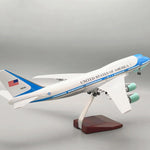 Boeing 747 Air Force One 1:150 – 47 cm / 18.5 in – LED Lights - Thumbnail 6