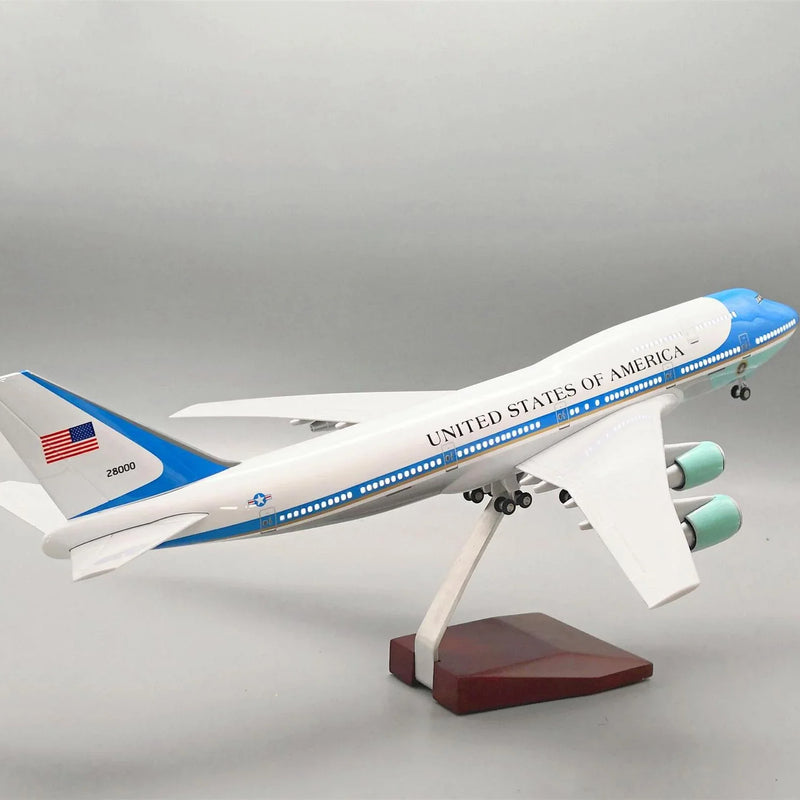 Boeing 747 Air Force One 1:150 – 47 cm / 18.5 in – LED Lights - Image 6