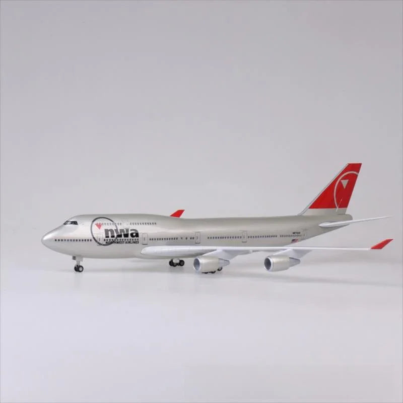 B747 Northwest - Scale 1/150 - 47cm - 18.5 in - Airplane Model - Gallery 1