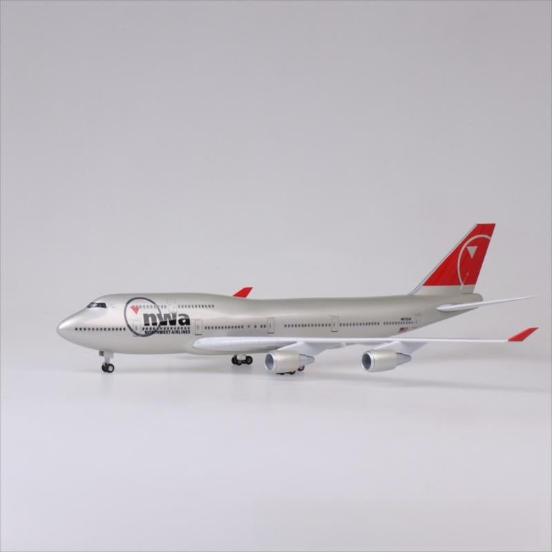 B747 Northwest - Scale 1/150 - 47cm - 18.5 in - Airplane Model