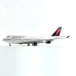 Boeing 747 Delta 1:150 – 47 cm / 18.5 in – LED Lights - Thumbnail 3