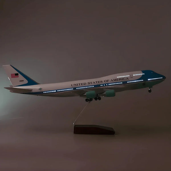 Boeing 747 Air Force One 1:150 – 47 cm / 18.5 in – LED Lights - Secondary