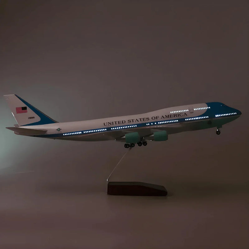 Boeing 747 Air Force One 1:150 – 47 cm / 18.5 in – LED Lights - Image 2