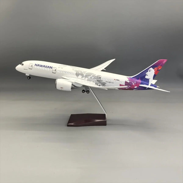 Hawaiian Airlines Boeing 787-8 Dreamliner 1:130 – 43 cm / 16.9 in – LED Lights