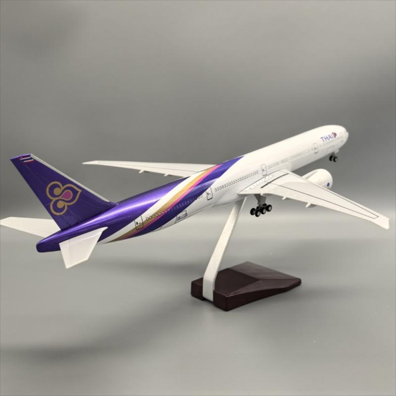 B777 THAI  - SCALE 1/157 - 47CM -18.5IN