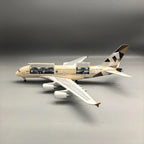 طائرة الاتحاد للطيران إيرباص A380 بمقياس 1:160 – 45.5 سم / 17.9 بوصة – مع إمكانية فتح مقصورة الركاب