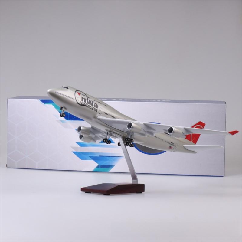 B747 Northwest - Scale 1/150 - 47cm - 18.5 in - Airplane Model