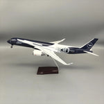 Lufthansa Airbus A350-900 "Centennial 1926–2026" – 47 cm / 18.5 in – Voice-Activated LED Display Model - Thumbnail 4