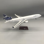 World Airways Cargo MD-11F 1:130 – 47 cm / 18.5 in