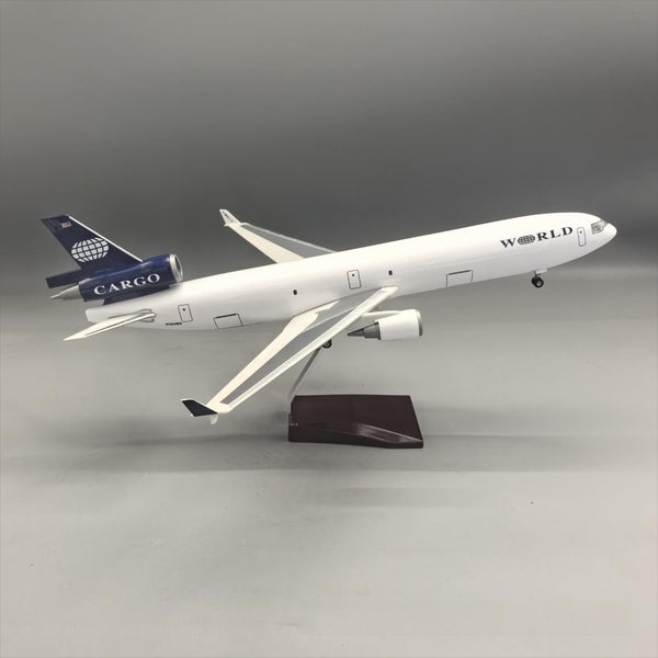 World Airways Cargo MD-11F 1:130 – 47 cm / 18.5 in