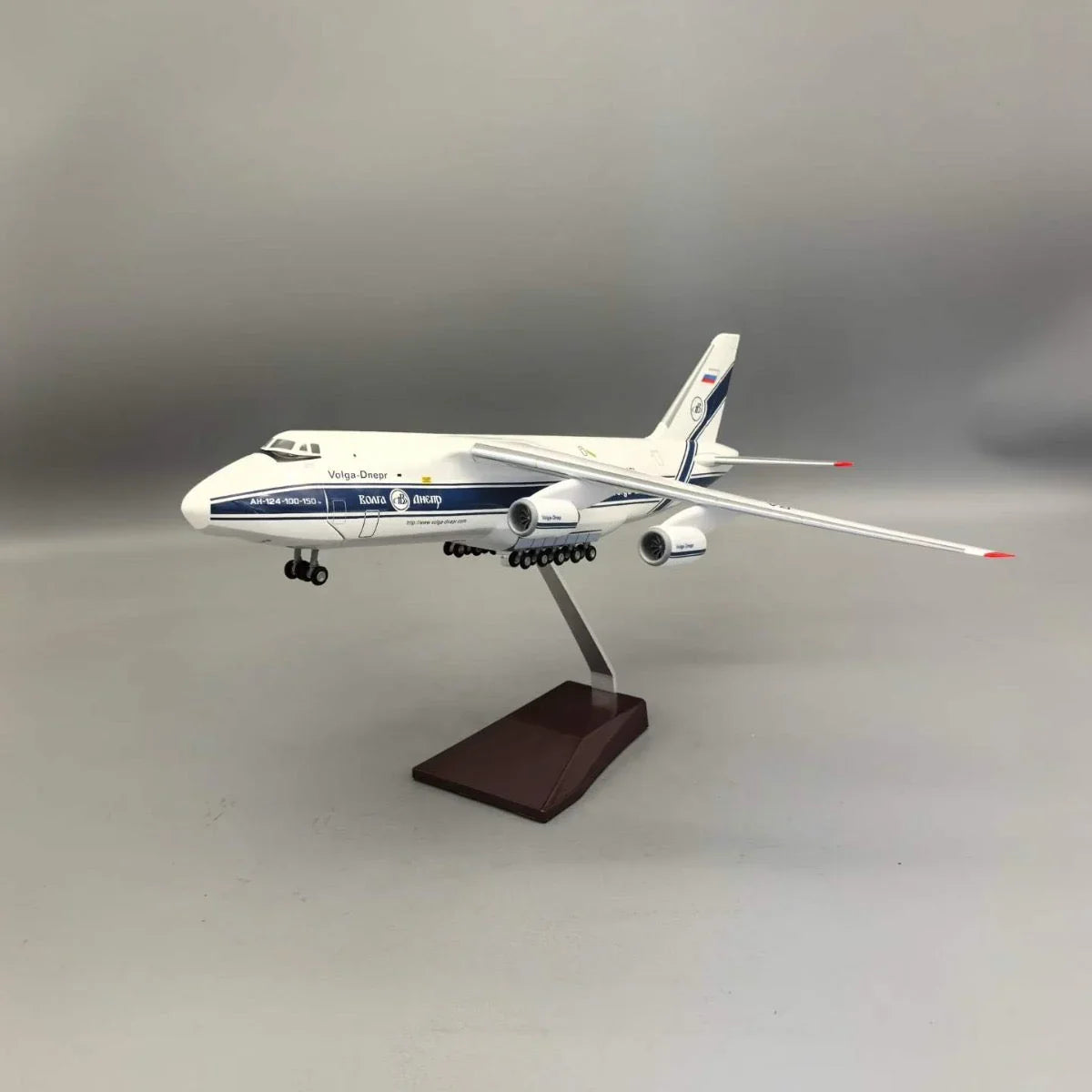 Antonov An-124 Volga-Dnepr Heavy Cargo – 1:165 Scale Model - Gallery 8