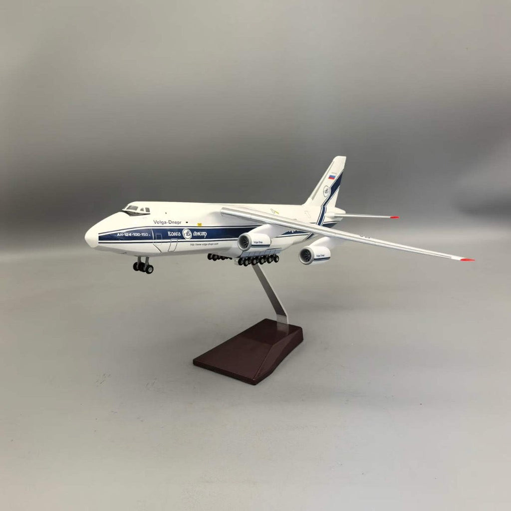 Antonov An-124 Volga-Dnepr Heavy Cargo – 1:165 Scale Model