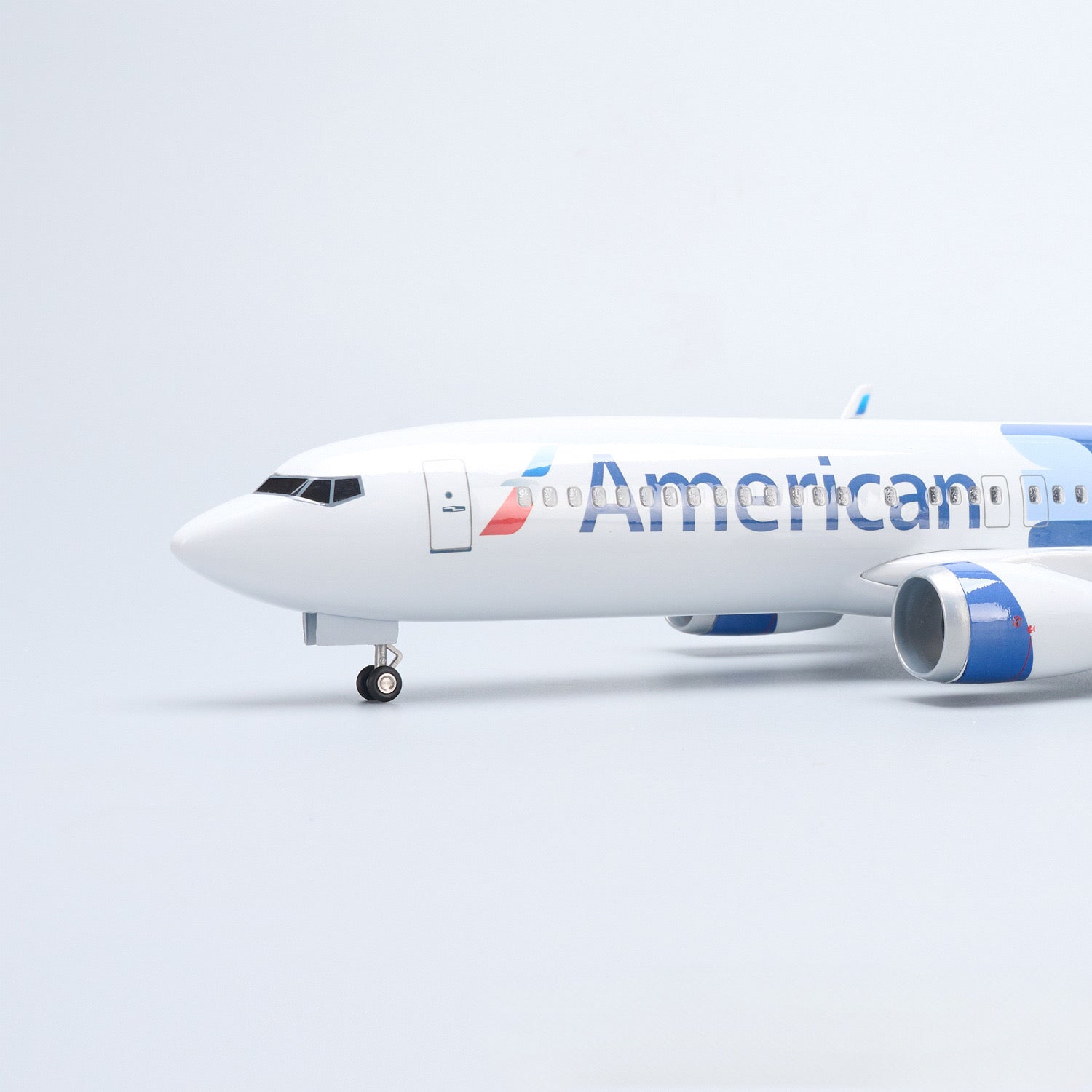 American Airlines Boeing 737-800 "FIFA World Cup 2026" – 47 cm / 18.5 in – Voice-Activated LED Display Model - Gallery 3