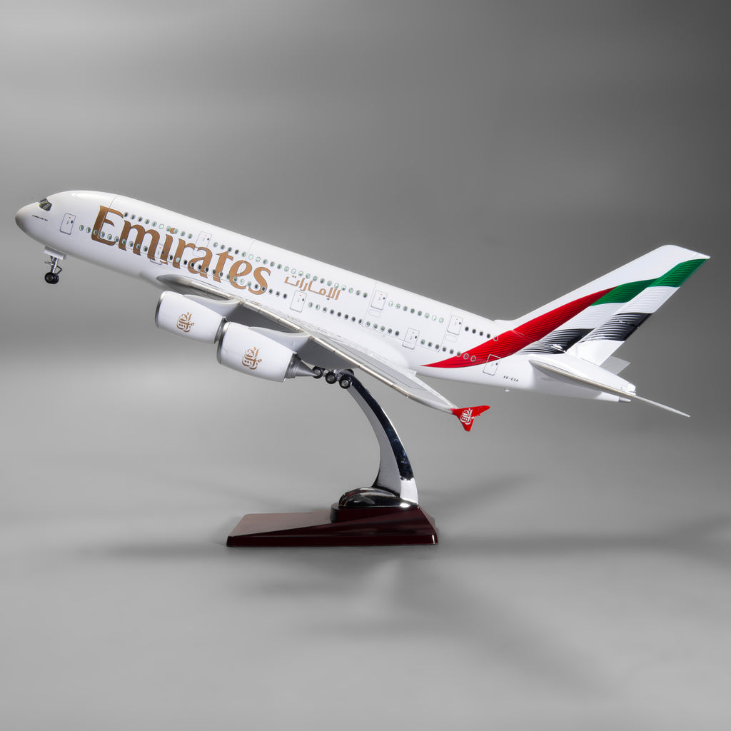 Airbus A380 Emirates 1:160 – 47 cm / 18.5 in – Opening Interior