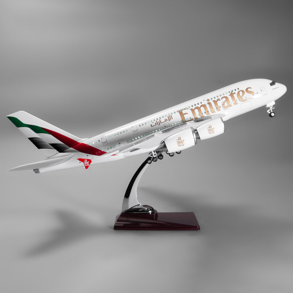 Airbus A380 Emirates 1:160 – 47 cm / 18.5 in – Opening Interior