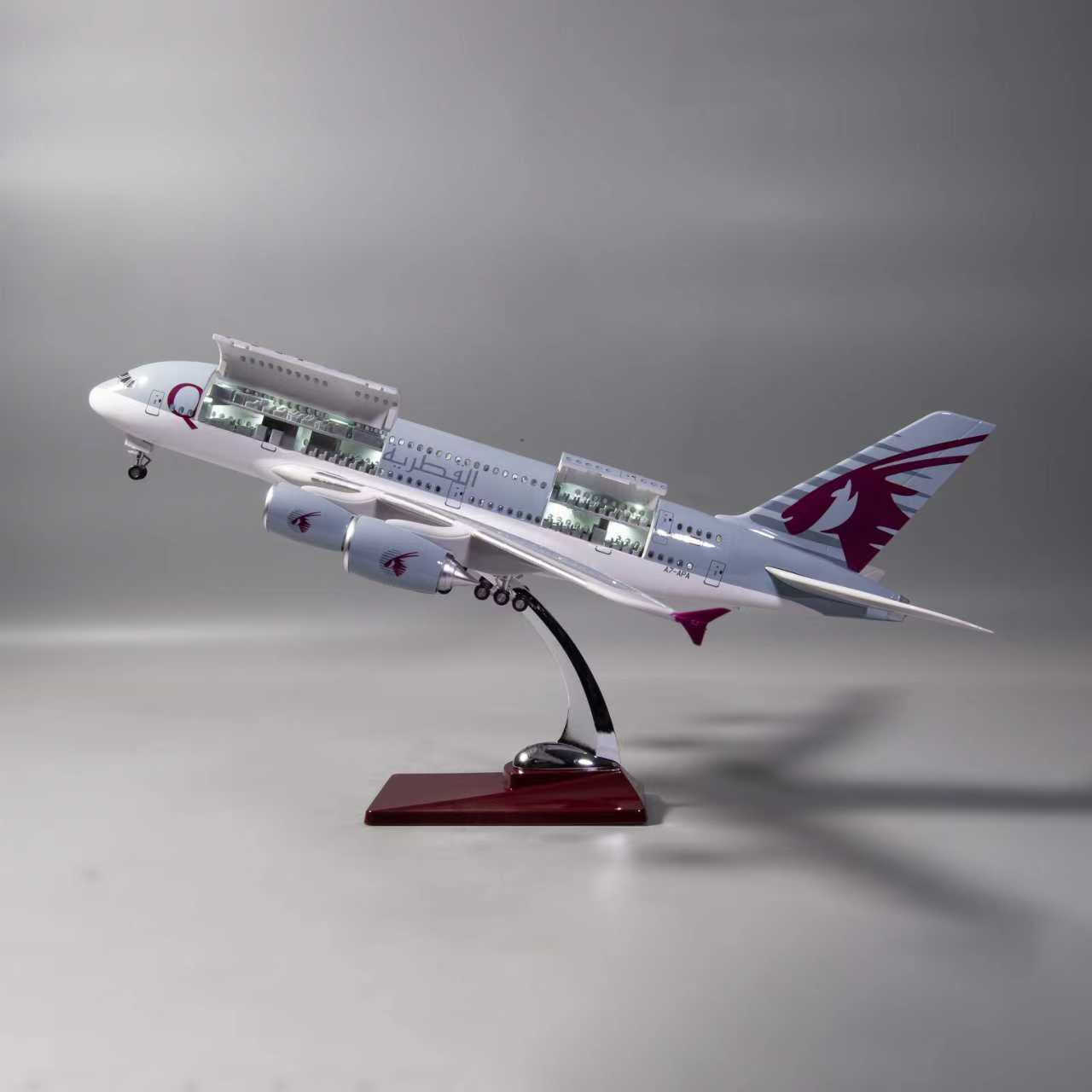 Airbus A380 Qatar Model - Opening Interior - 1:160 Scale - 18.5"/47cm