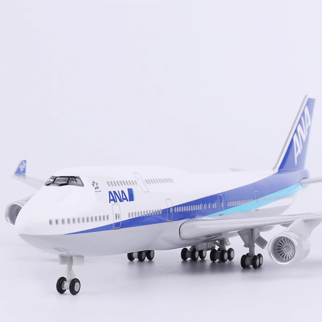 B747 ANA - 30cm - 11,8in - LED y sonido - Modelo de avión