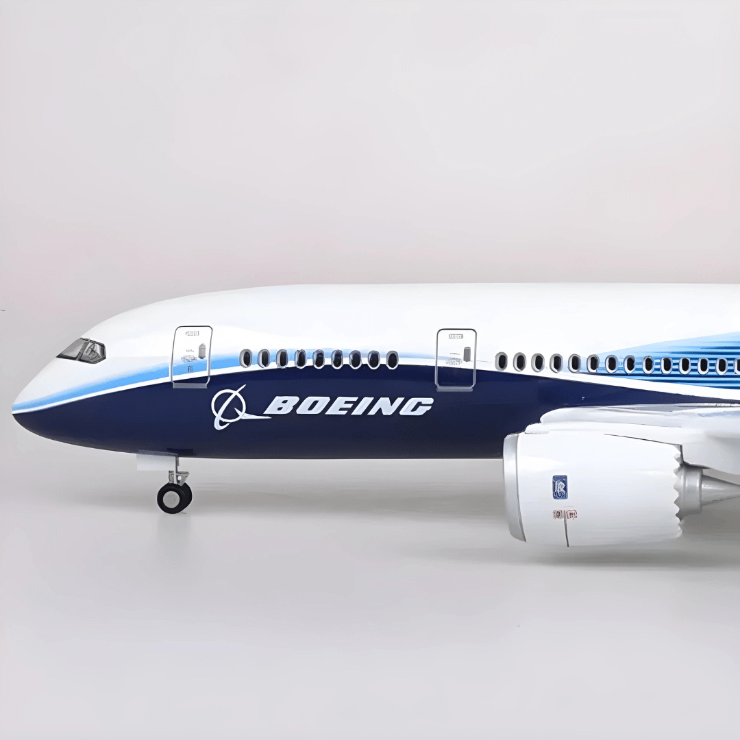 نموذج أولي لطائرة دريملاينر B787 - مقياس 1/130 - 43 سم - 16.9 بوصة