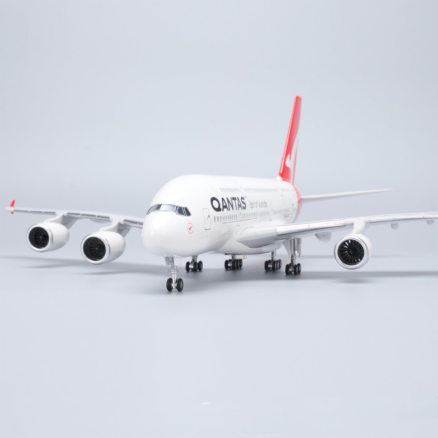 Qantas Airbus A380 1:160 – 45.5 cm / 17.9 in – Interior de Cabina Abrible