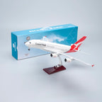 Qantas Airbus A380 1:160 – 45.5 cm / 17.9 in – Opening Cabin Interior