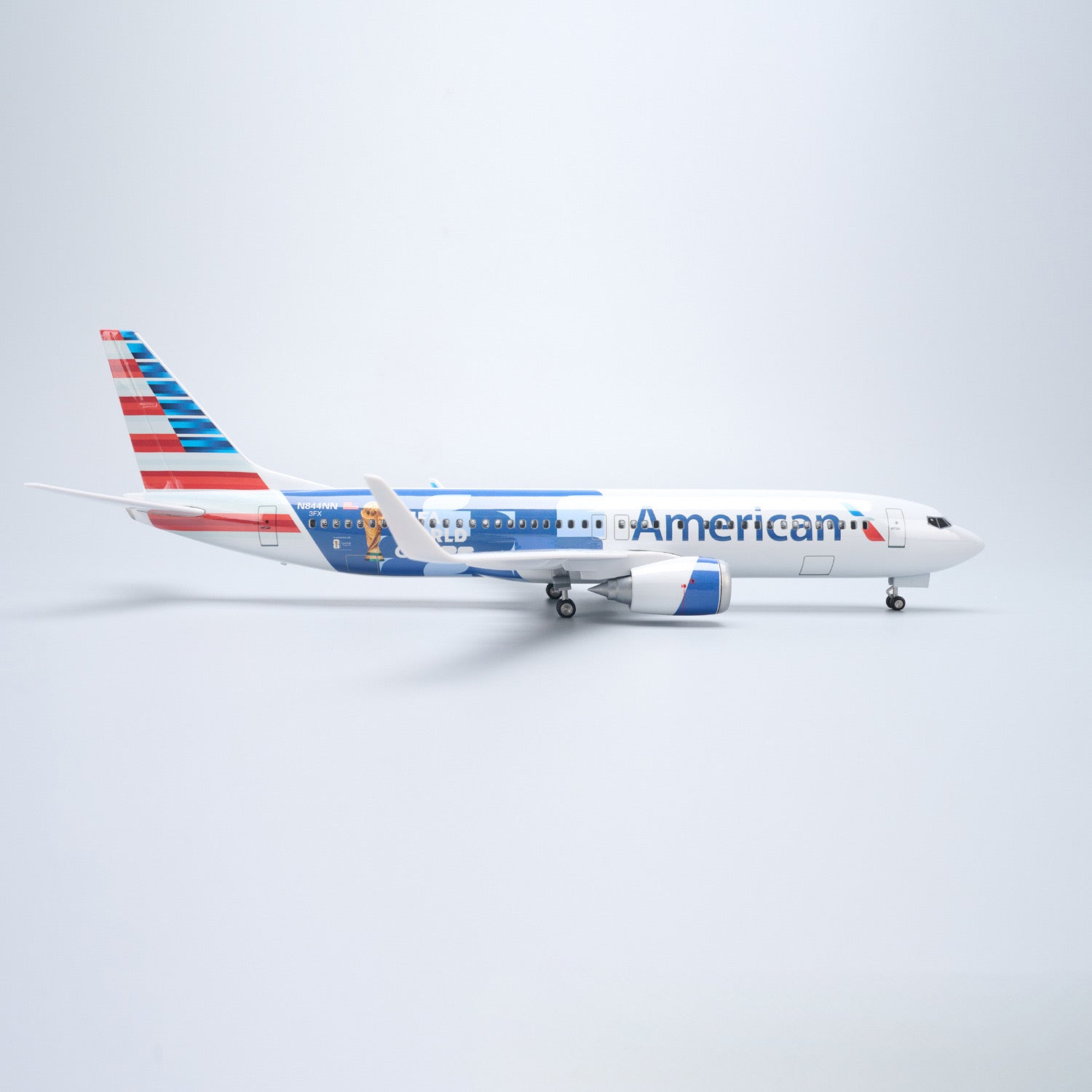 American Airlines Boeing 737-800 "FIFA World Cup 2026" – 47 cm / 18.5 in – Voice-Activated LED Display Model - Gallery 1
