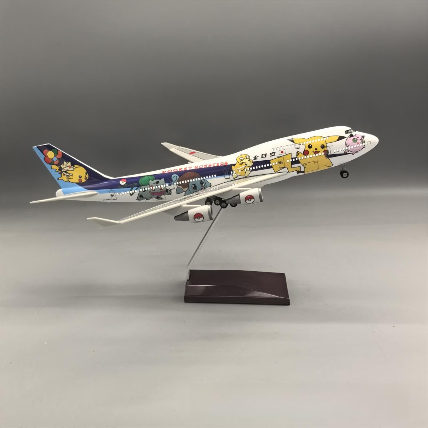 ANA All Nippon Airways Boeing 747-400 Pokémon Pikachu Edition 1:190 – 37 cm / 14.6 in – LED Lights