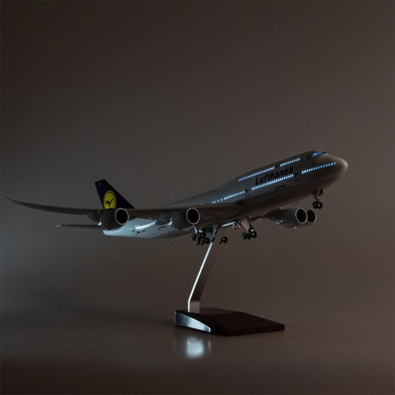 B747 Lufthansa - Escala 1/150 - 47 cm - 18,5 pulgadas 