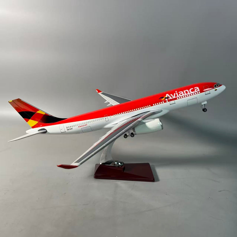 Avianca Airbus A330 Classic Livery | 1:135 Resin Model Airplane | 18.5 in (47 cm) - Image 2