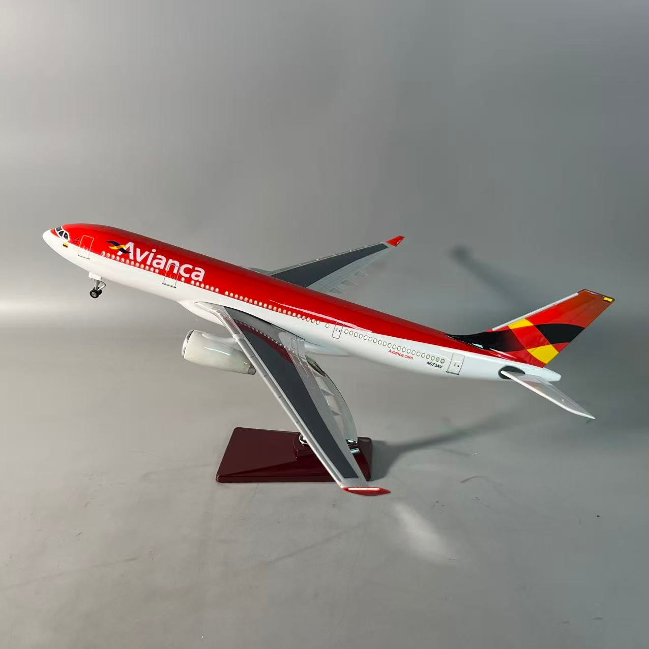 Avianca Airbus A330 Classic Livery | 1:135 Resin Model Airplane | 18.5 in (47 cm) - Gallery 3