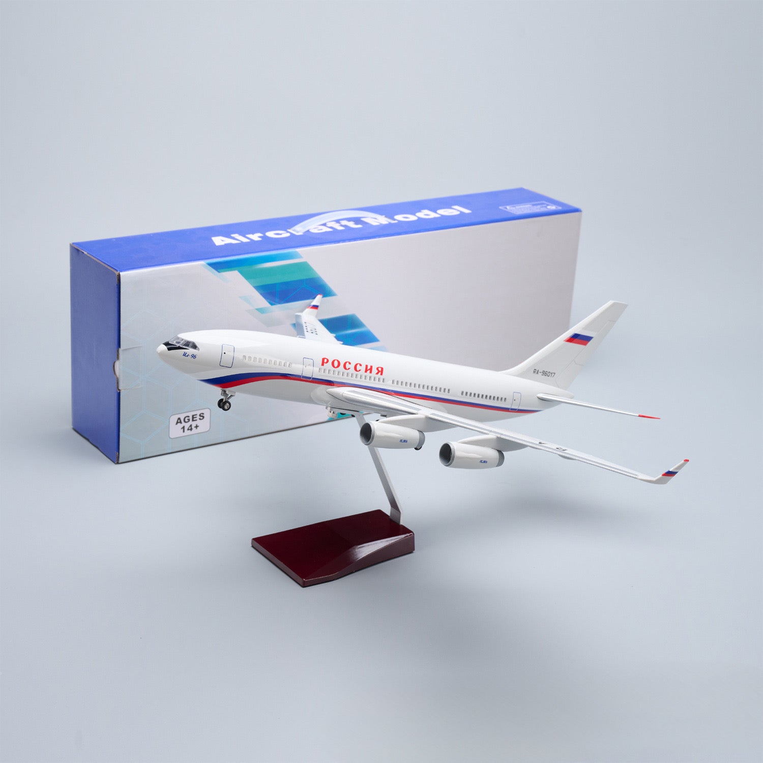 Avión presidencial de Rusia Ilyushin Il-96-300 1:120 – 46 cm / 18.1 in – Luces LED - Gallery 7