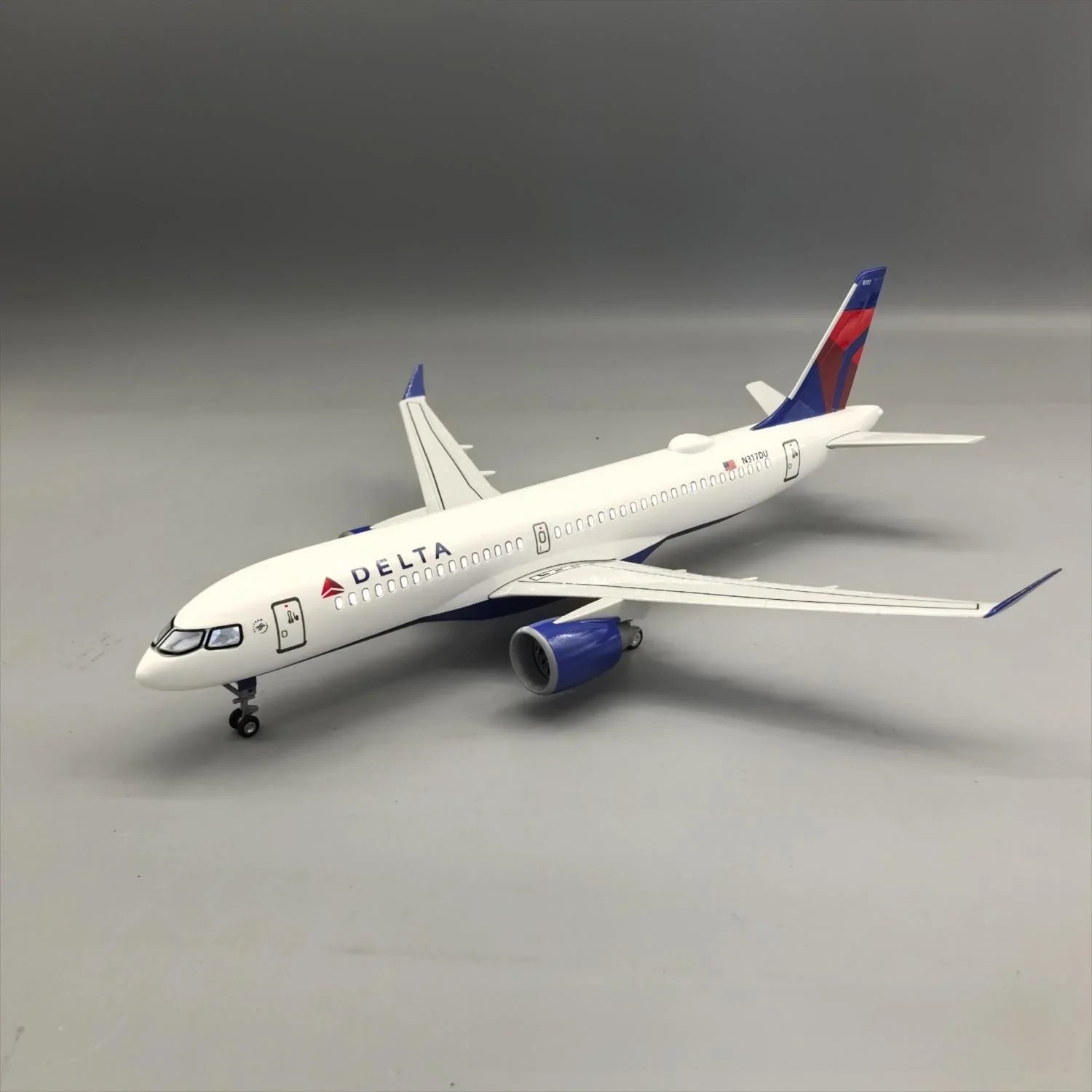 Delta Air Lines Airbus A220-300 1:100 – 38.7 cm / 15.2 in – LED Lights - Gallery 6