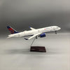 Delta Air Lines Airbus A220-300 1:100 – 38.7 cm / 15.2 in – LED Lights