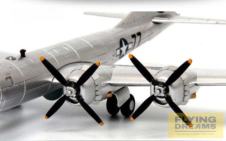 Bombardero modelo de avión B29 - Escala 1:144