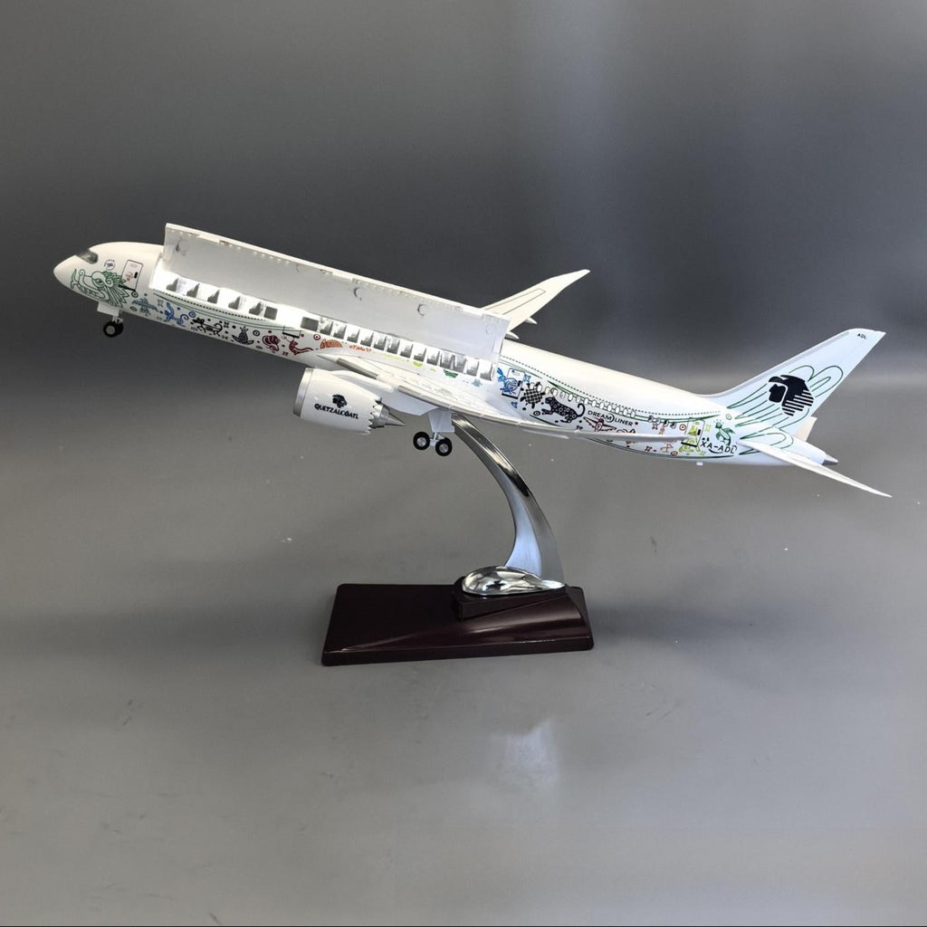 Aeroméxico Boeing 787-9 Dreamliner "Quetzalcóatl" – 42 cm / 16.5 in – Openable Hatch Cover LED Display Model