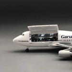 Garuda Indonesia Boeing 747-400 1:150 – 47 cm / 18.5 in – Opening Cabin Interior & LED Lights - Thumbnail 7
