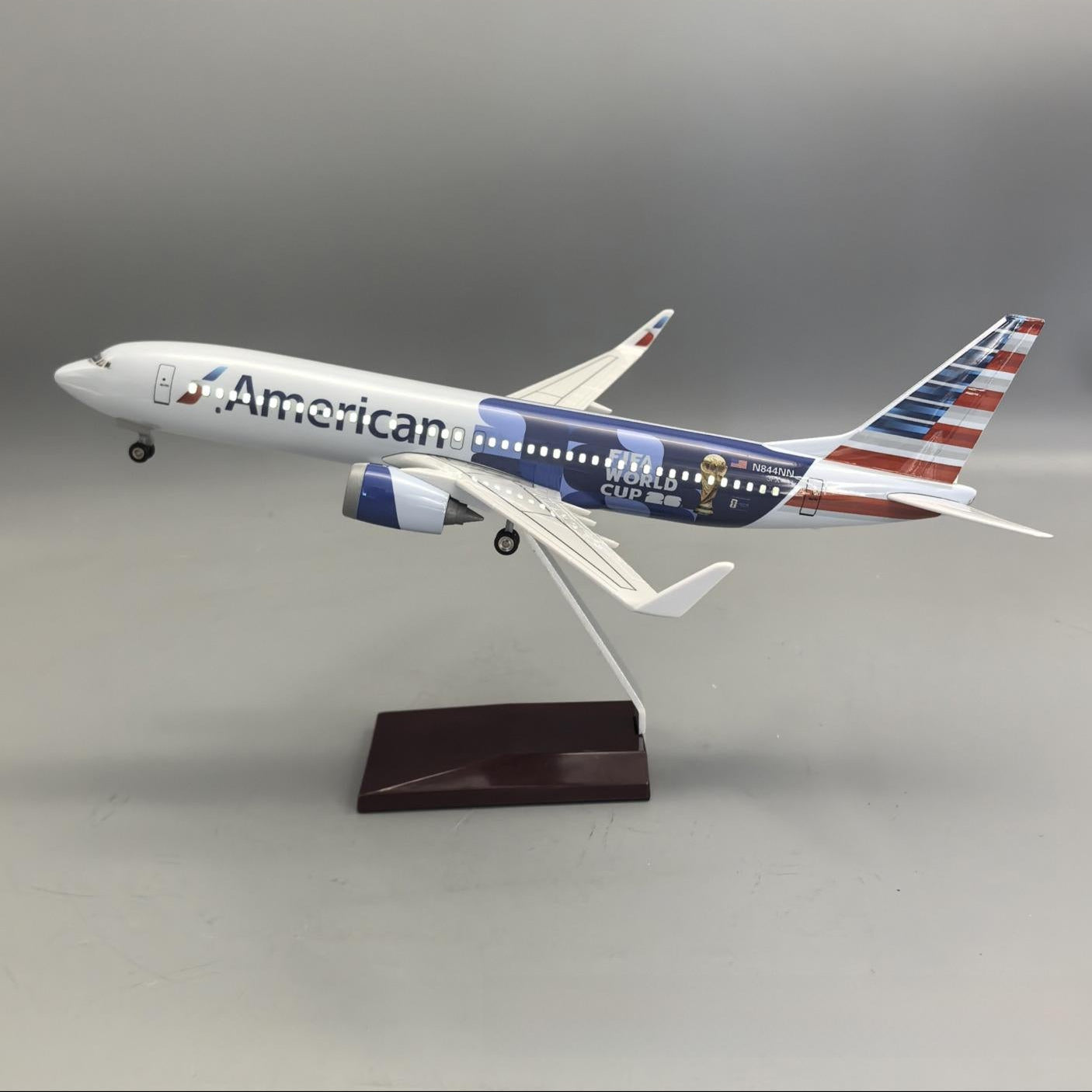 American Airlines Boeing 737-800 "FIFA World Cup 2026" – 37 cm / 14.6 in – Voice-Activated LED Display Model