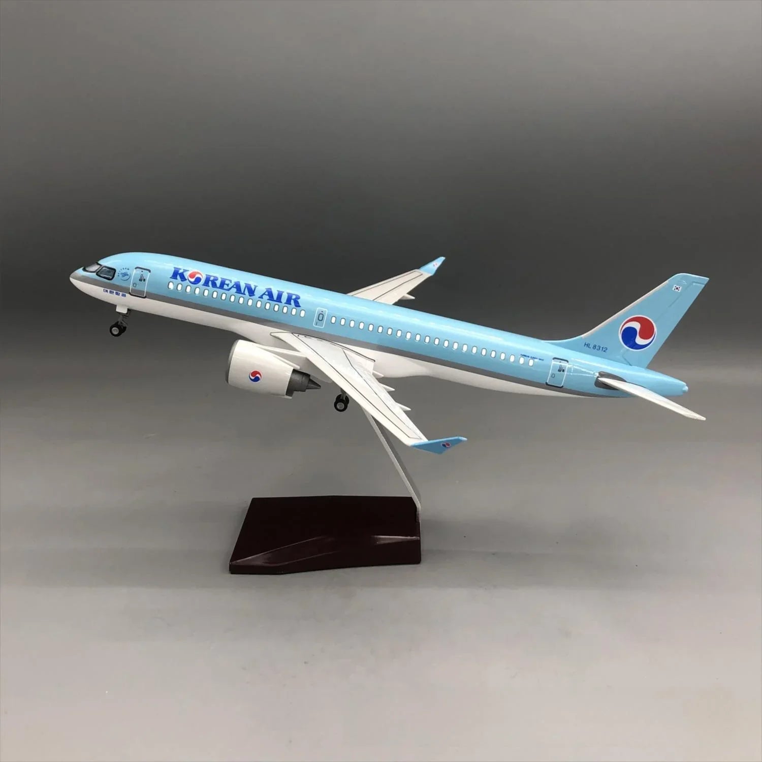 Korean Air Airbus A220-300 1:100 – 38 cm / 15.0 in – LED Lights - Gallery 2