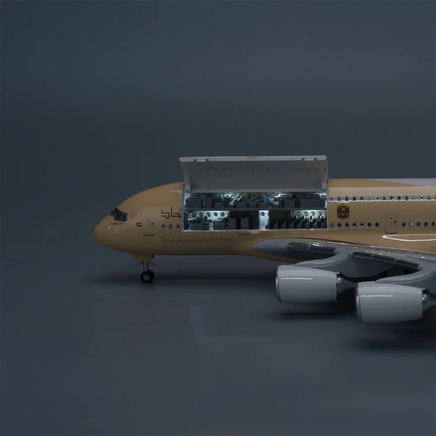 Etihad Airways Airbus A380 1:160 – 45.5 cm / 17.9 in – Opening Cabin Interior - Gallery 5