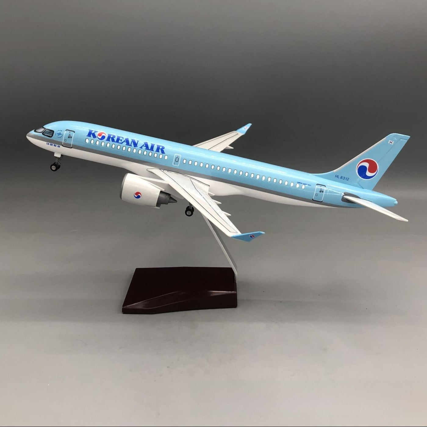 Korean Air Airbus A220-300 1:100 – 38 cm / 15.0 in – LED Lights