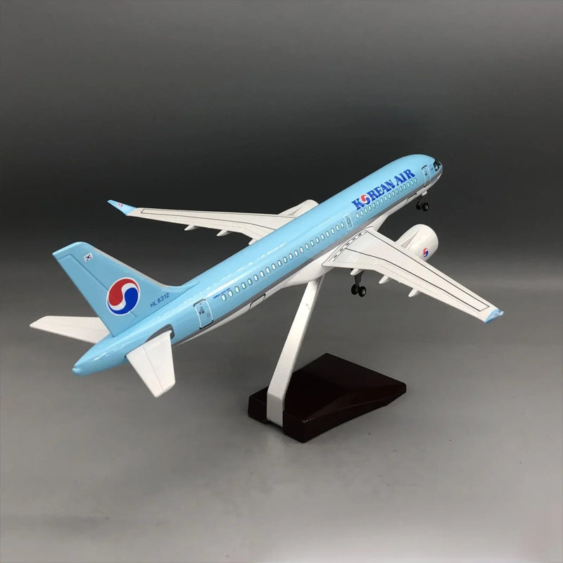 Korean Air Airbus A220-300 1:100 – 38 cm / 15.0 in – LED Lights - Image 4