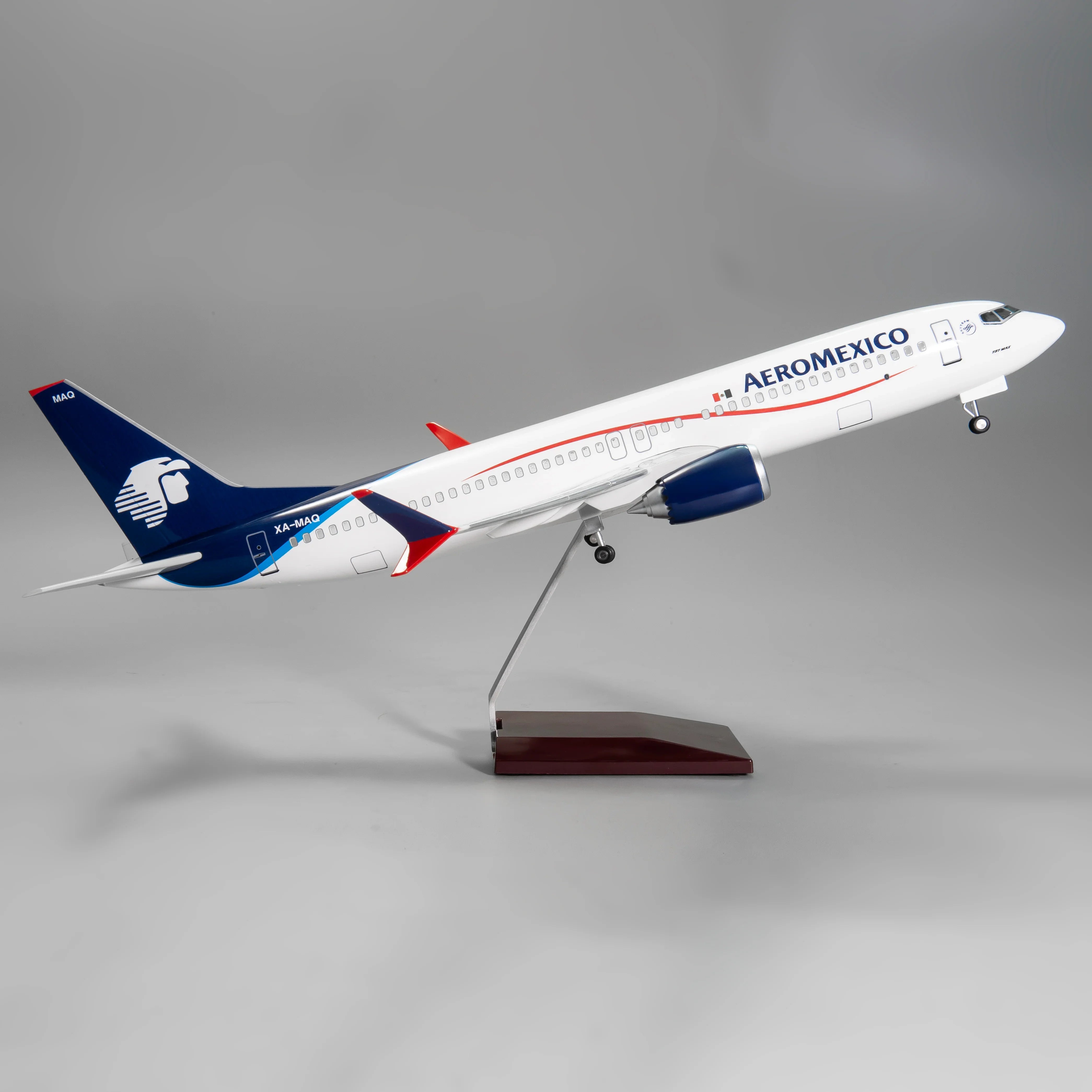 Boeing 737 MAX Aeroméxico – Scale 1:80 (47 cm / 18.5 in) - Gallery 4