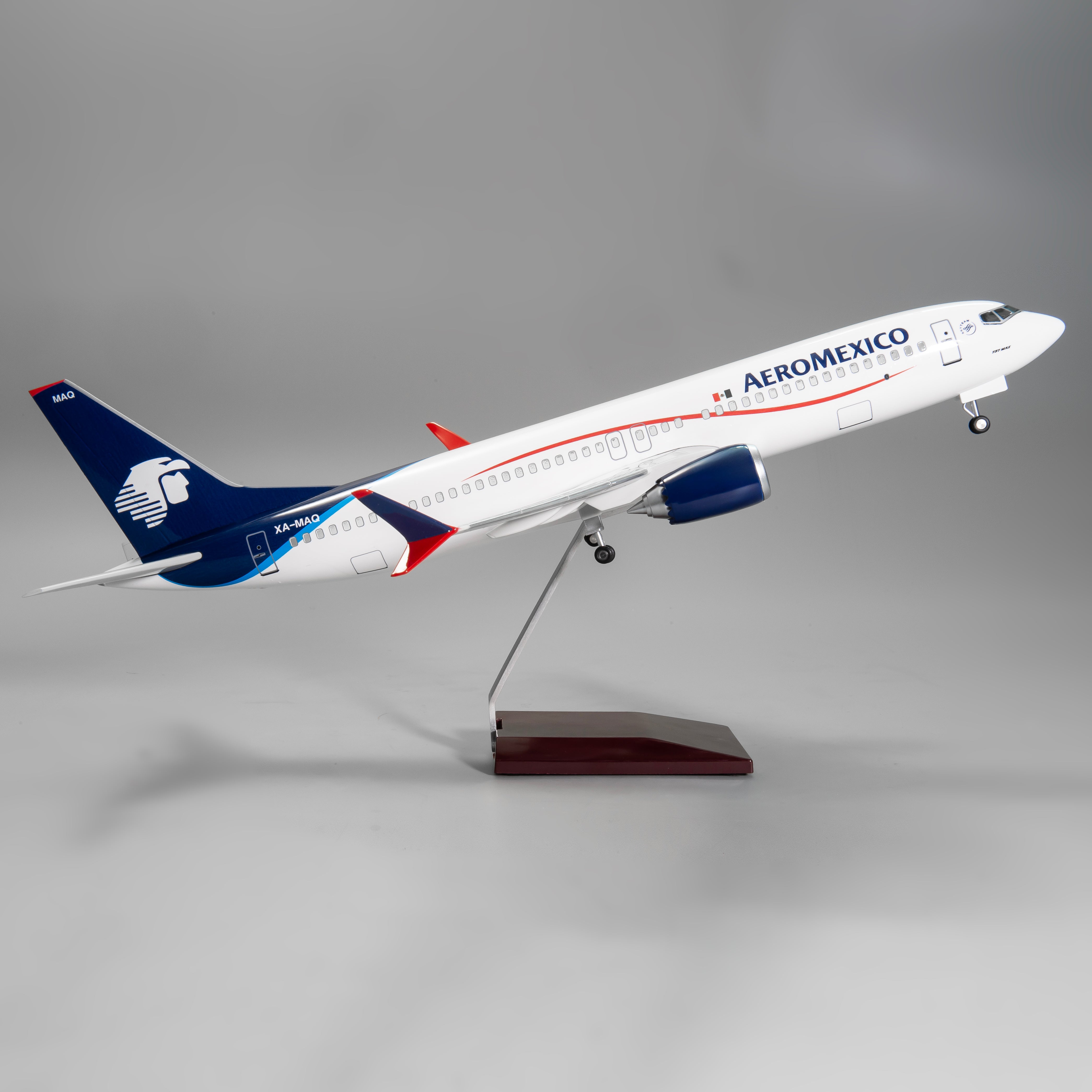 B737 MAX Aeromexico - Scale 1/80 - 47cm - 18.5 in - Airplane Model